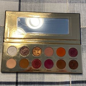 Coloured Raine Queen of Hearts Eyeshadow Palette